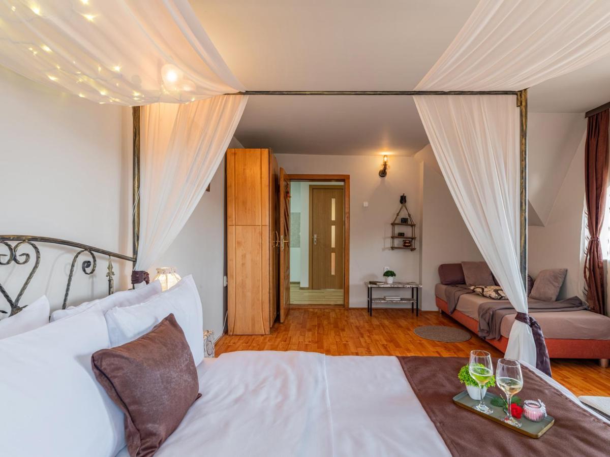 Rose Apartment Sighişoara Esterno foto