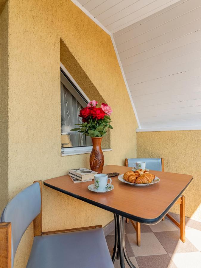 Rose Apartment Sighişoara Esterno foto